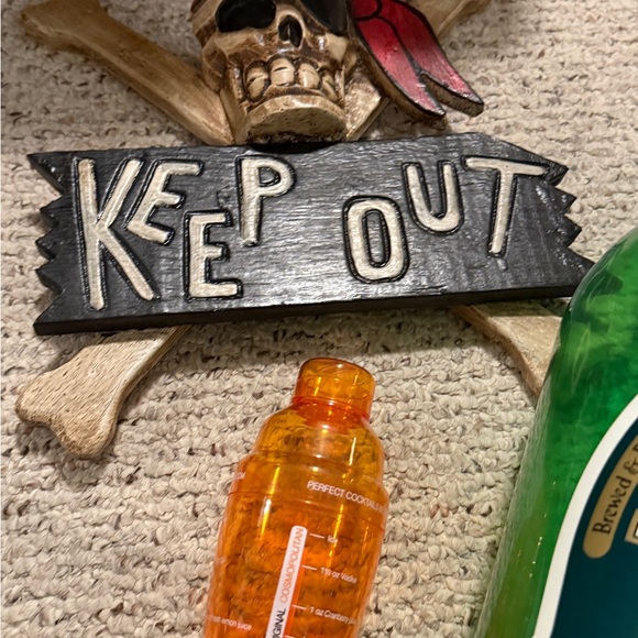 Random Decorations - Picture 4 of 5